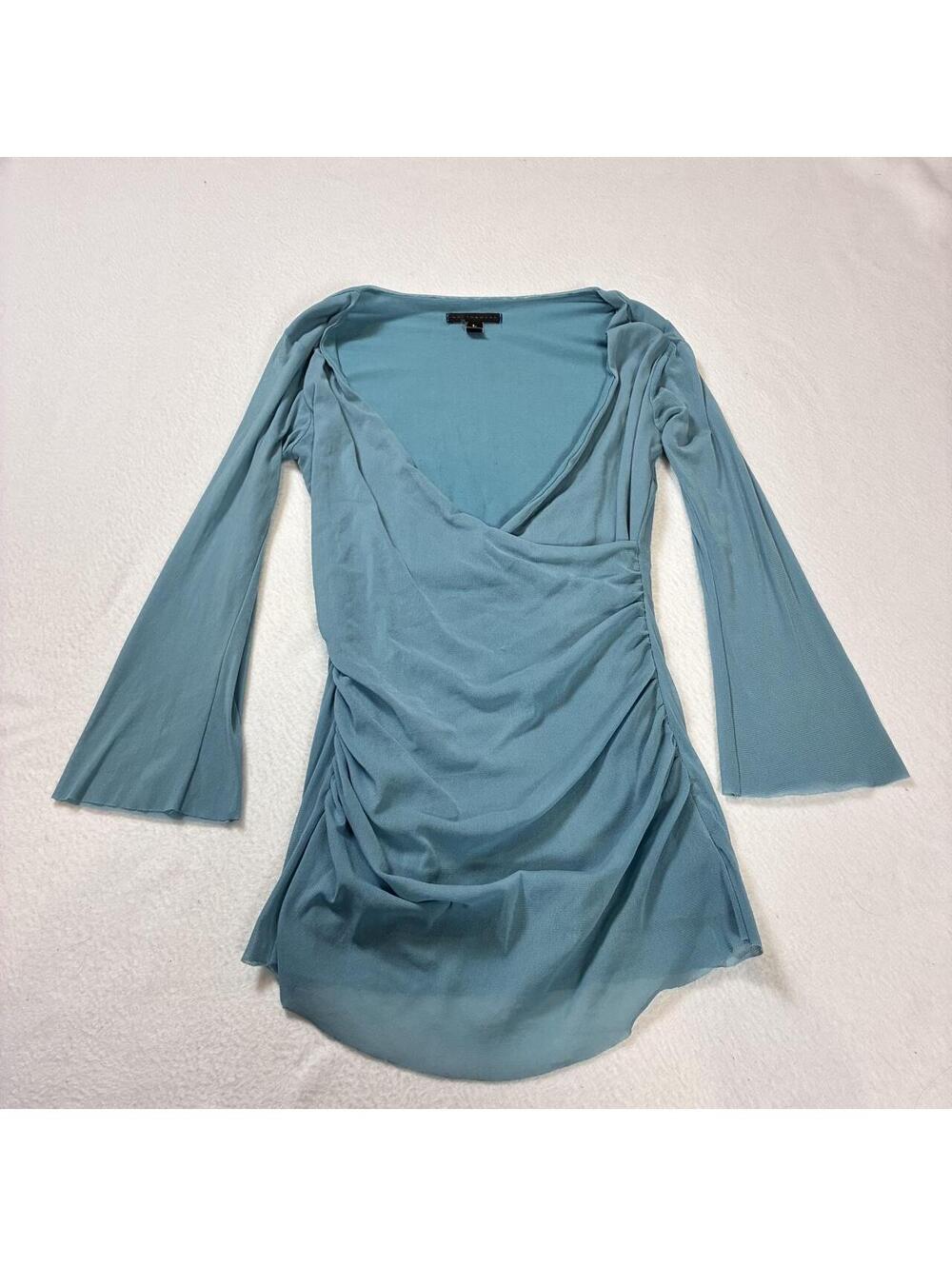 Westonwear blue flowy v-neck mesh nylon top!! Super soft, size large